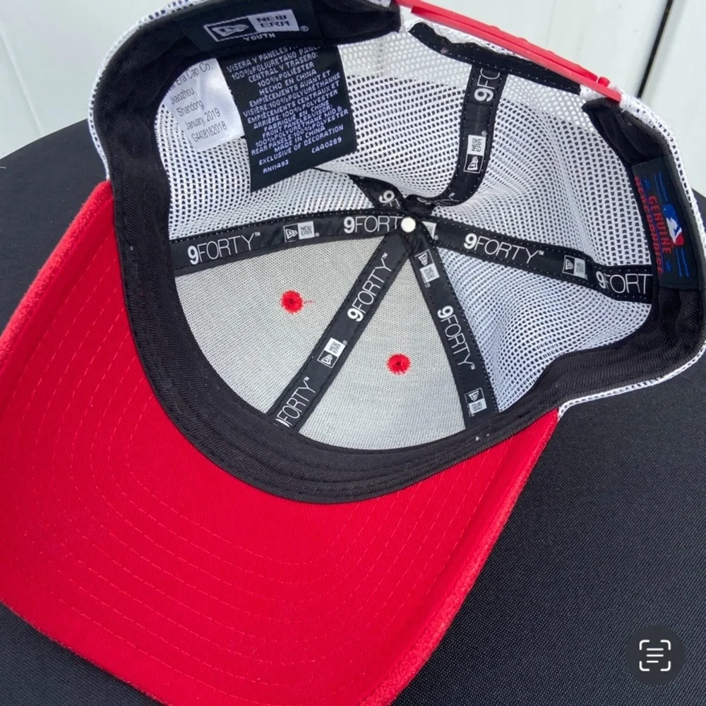 New Era Phillies Sparkle Snapback Hat Size Youth